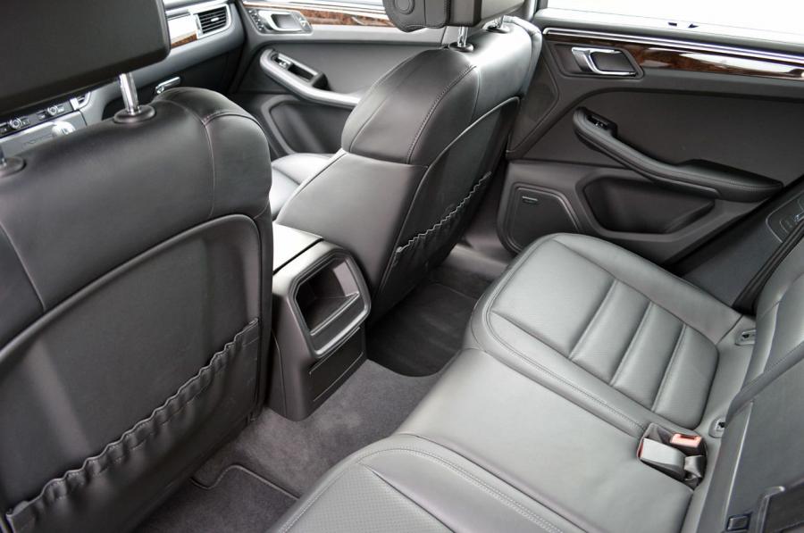  Porsche Macan Turbo 2015 года  (фото 21 из 84)